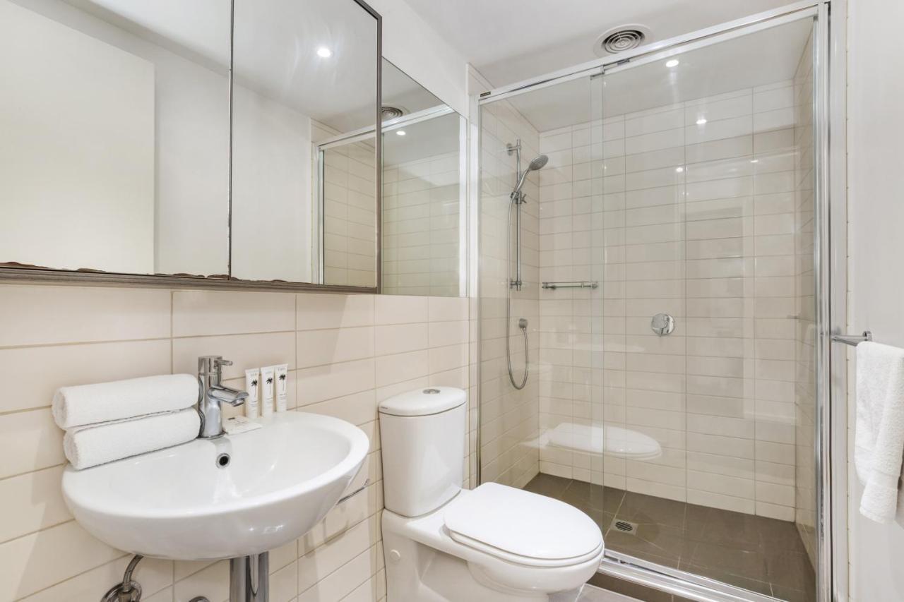 Chic 2-bed Oasis In South Melbourne's Heart Apartment *